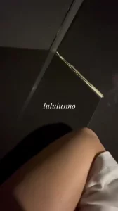 商场卫生间后入可爱女友哼哼唧唧不敢大声叫