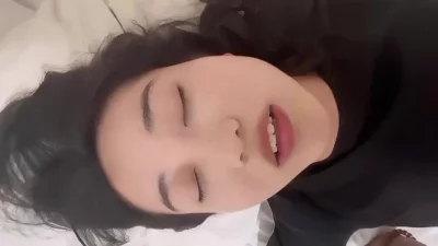 你老公操你爽还是我操你爽