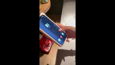 嫩出水的双马尾小母狗接着对象电话挨操声音都淌汤了还跟对象说想被
