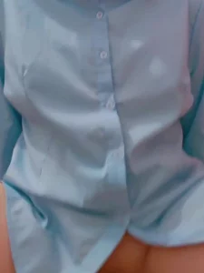 OL小秘书下班衣服都来不及脱