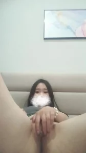 老婆给单男发的小视频