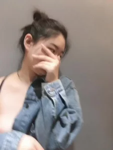 杭州调教微胖女神！强烈反差女，奶子真好看操起来舒服。同城可推资源