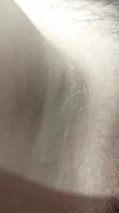 拿中指把少妇抠到受不了