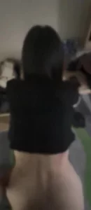 很骚的少妇人妻，非要打开门做