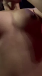 奶形很好看的母狗在我身上娇喘蠕动