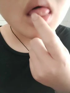 前任想要摸胸给我看