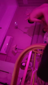 [原创]一边被操一边回你消息