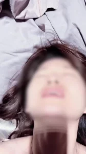 看样子很爽
